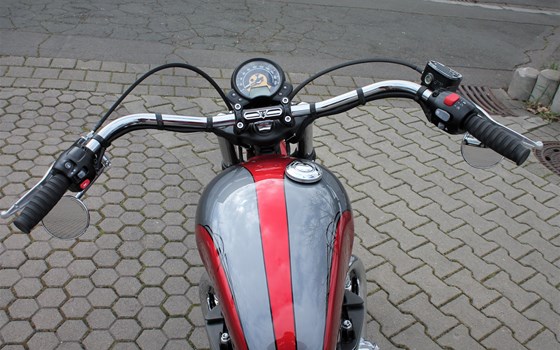 Umgebautes Motorrad Triumph Bonneville Bobber von Stärker-Profil GmbH - Bild 28 Umgebautes Motorrad Triumph Bonneville Bobber von Stärker-Profil GmbH - Bild 28