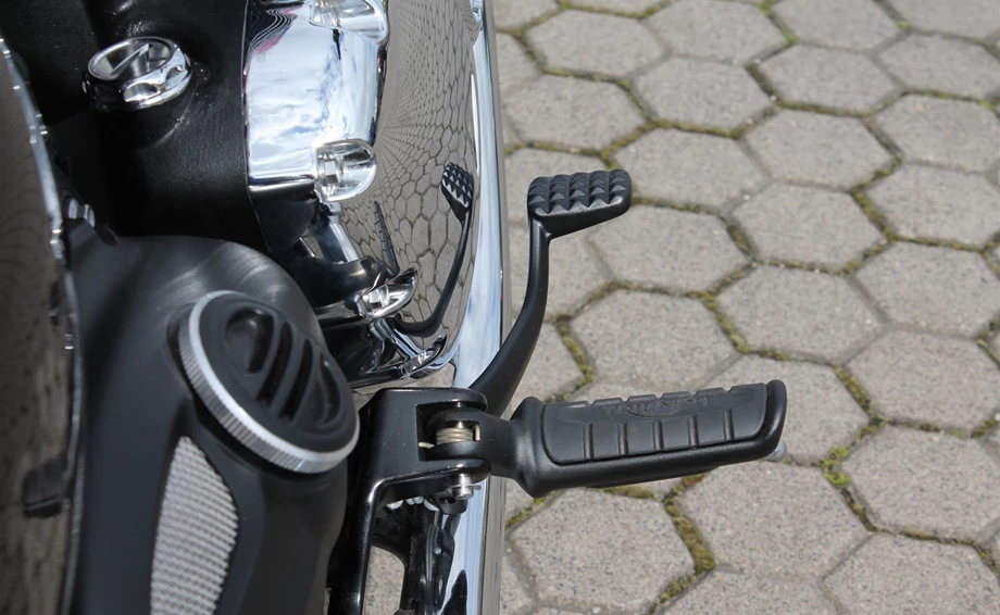 Umbgebautes Motorrad Triumph Bonneville Bobber Bild 29: Umbgebautes Motorrad Triumph Bonneville Bobber