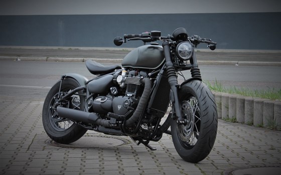 Umgebautes Motorrad Triumph Bonneville Bobber Black von Stärker-Profil GmbH - Bild 12 Umgebautes Motorrad Triumph Bonneville Bobber Black von Stärker-Profil GmbH - Bild 12