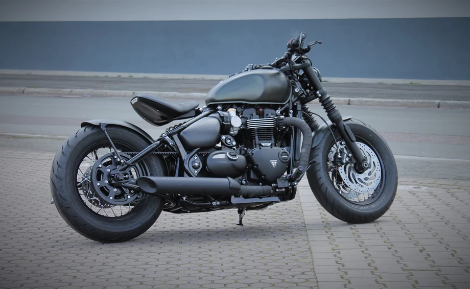 Umbgebautes Motorrad Triumph Bonneville Bobber Black Bild 14: Umbgebautes Motorrad Triumph Bonneville Bobber Black