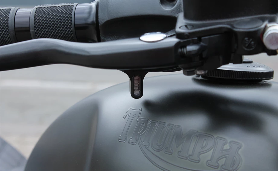 Umbgebautes Motorrad Triumph Bonneville Bobber Black Bild 21: Umbgebautes Motorrad Triumph Bonneville Bobber Black