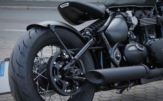 Umgebautes Motorrad Triumph Bonneville Bobber Black von Stärker-Profil GmbH - Bild 24 Umgebautes Motorrad Triumph Bonneville Bobber Black von Stärker-Profil GmbH - Bild 24