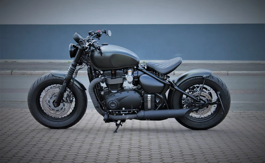 Umbgebautes Motorrad Triumph Bonneville Bobber Black Bild 26: Umbgebautes Motorrad Triumph Bonneville Bobber Black