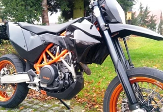 KTM 690 Enduro R KTM 690 Enduro R