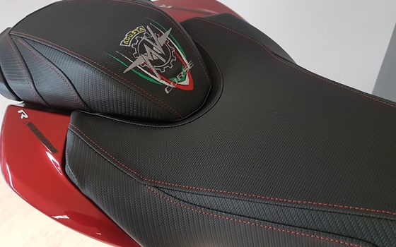 Umgebautes Motorrad MV Agusta Brutale 800 RR von Motorrad Scheunpflug e.K. - Bild 5 Umgebautes Motorrad MV Agusta Brutale 800 RR von Motorrad Scheunpflug e.K. - Bild 5