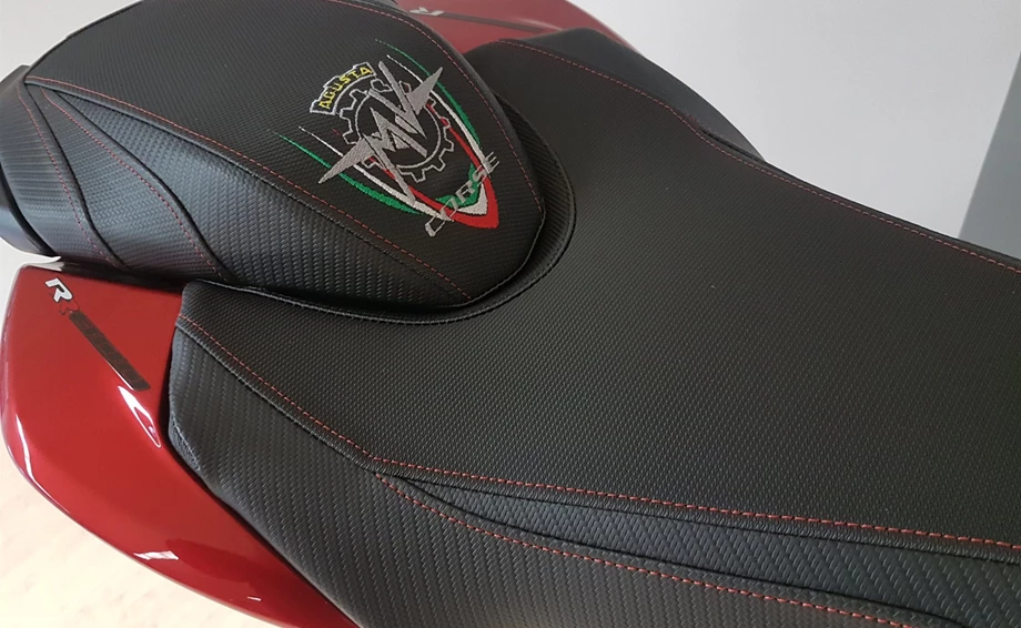 Umbgebautes Motorrad MV Agusta Brutale 800 RR Bild 5: Umbgebautes Motorrad MV Agusta Brutale 800 RR