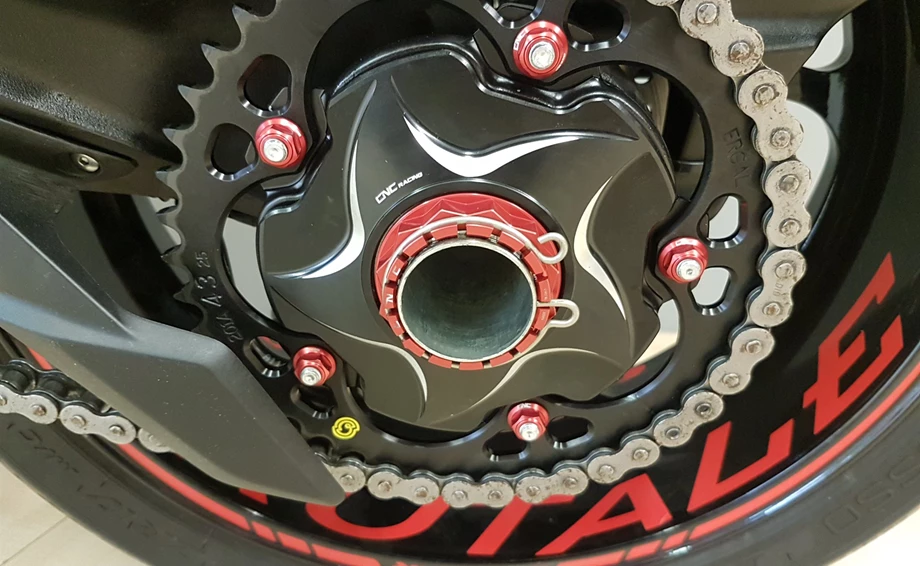 Umbgebautes Motorrad MV Agusta Brutale 800 RR Bild 7: Umbgebautes Motorrad MV Agusta Brutale 800 RR