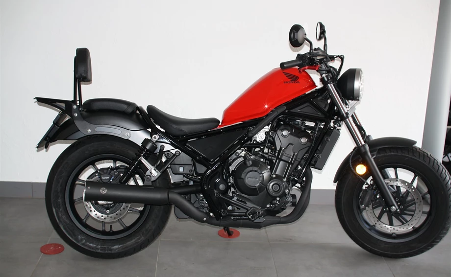 Umbgebautes Motorrad Honda CMX500 Rebel Bild 1: Umbgebautes Motorrad Honda CMX500 Rebel