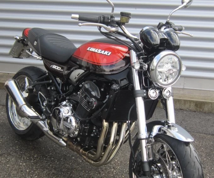 Rebuilt motorbike Kawasaki Z900 RS Bild 15: Rebuilt motorbike Kawasaki Z900 RS