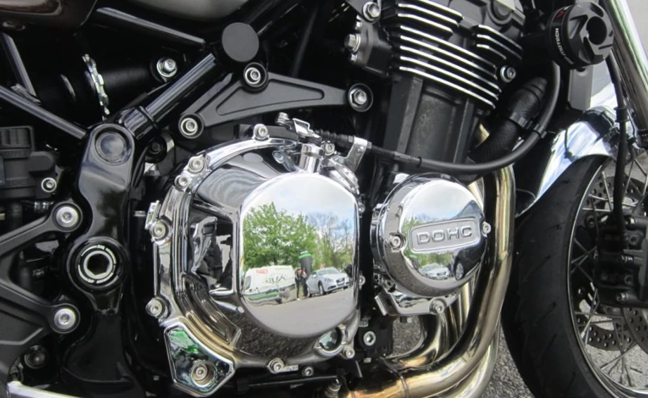 Rebuilt motorbike Kawasaki Z900 RS Bild 20: Rebuilt motorbike Kawasaki Z900 RS