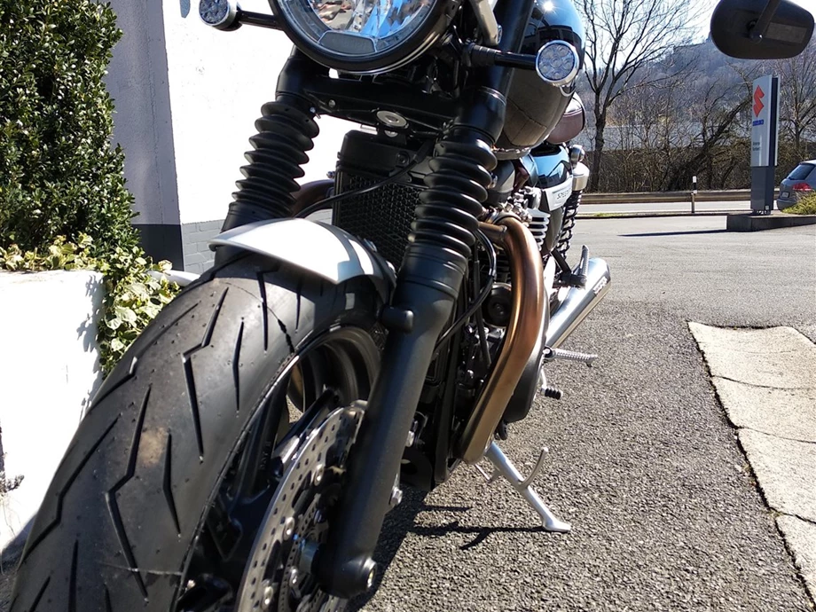 Umbgebautes Motorrad Triumph Speed Twin 1200 Bild 5: Umbgebautes Motorrad Triumph Speed Twin 1200