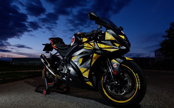 Umgebautes Motorrad Suzuki GSX-S750 von Motorrad Bogoly KG - Bild 10 Umgebautes Motorrad Suzuki GSX-S750 von Motorrad Bogoly KG - Bild 10