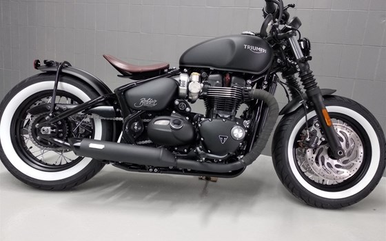 Umgebautes Motorrad Triumph Bonneville Bobber Black von Motorrad Reinhardt GmbH - Bild 3 Umgebautes Motorrad Triumph Bonneville Bobber Black von Motorrad Reinhardt GmbH - Bild 3