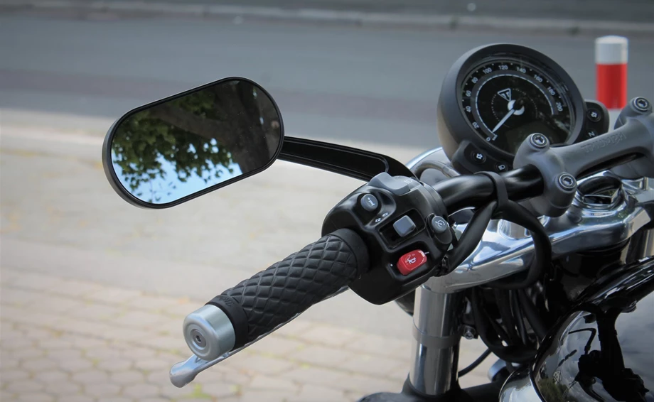 Umbgebautes Motorrad Triumph Bonneville Speedmaster Bild 3: Umbgebautes Motorrad Triumph Bonneville Speedmaster