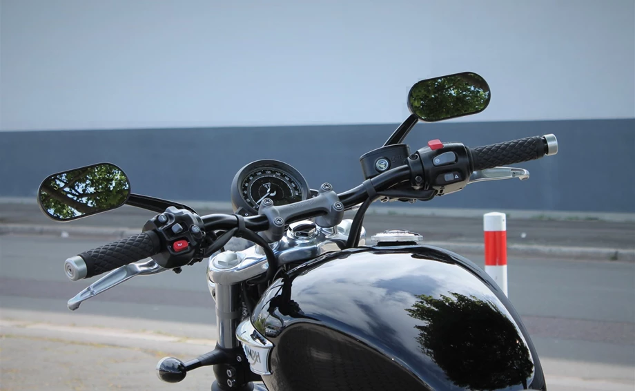 Umbgebautes Motorrad Triumph Bonneville Speedmaster Bild 4: Umbgebautes Motorrad Triumph Bonneville Speedmaster