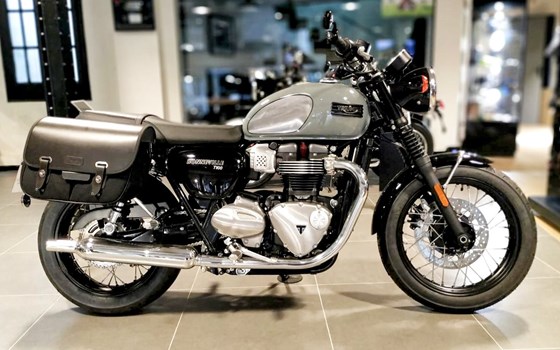 Umgebautes Motorrad Triumph Bonneville T100 von MAQUINA MOTORS - Bild 1 Umgebautes Motorrad Triumph Bonneville T100 von MAQUINA MOTORS - Bild 1