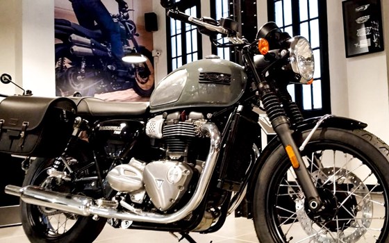 Umgebautes Motorrad Triumph Bonneville T100 von MAQUINA MOTORS - Bild 5 Umgebautes Motorrad Triumph Bonneville T100 von MAQUINA MOTORS - Bild 5