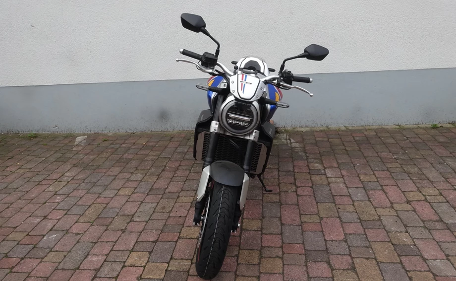 Umbgebautes Motorrad Honda CB 1000 R Bild 3: Umbgebautes Motorrad Honda CB 1000 R
