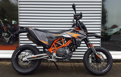 KTM 690 SMC R Custom Bike