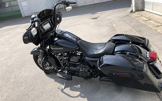 Umgebautes Motorrad Harley-Davidson Touring Road King Special FLHRXS von MIKE2010 - Bild 3