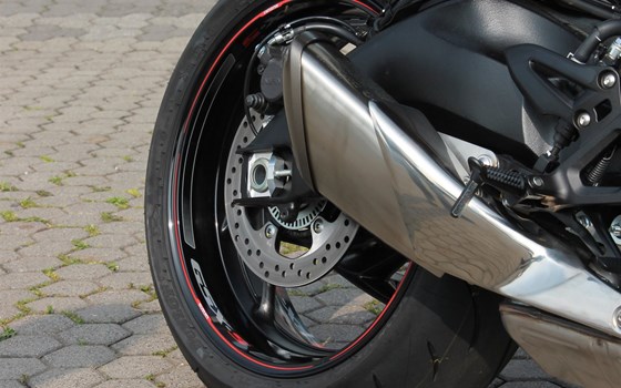 Umgebautes Motorrad Suzuki GSX-S1000F Street Performance von Stärker-Profil GmbH - Bild 3 Umgebautes Motorrad Suzuki GSX-S1000F Street Performance von Stärker-Profil GmbH - Bild 3