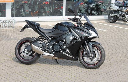 Suzuki GSX-S1000F Street Performance Custom Bike