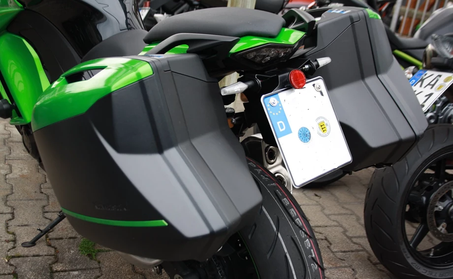 Umbgebautes Motorrad Kawasaki Z1000SX Bild 3: Umbgebautes Motorrad Kawasaki Z1000SX