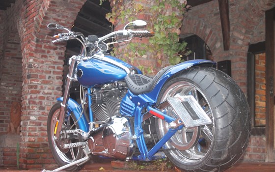 Umgebautes Motorrad Harley-Davidson Softtail Rocker C FXCWC von X-Trem Custombikes - Bild 11 Umgebautes Motorrad Harley-Davidson Softtail Rocker C FXCWC von X-Trem Custombikes - Bild 11