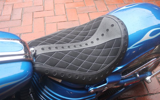 Umgebautes Motorrad Harley-Davidson Softtail Rocker C FXCWC von X-Trem Custombikes - Bild 20 Umgebautes Motorrad Harley-Davidson Softtail Rocker C FXCWC von X-Trem Custombikes - Bild 20