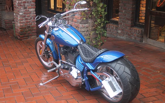 Umgebautes Motorrad Harley-Davidson Softtail Rocker C FXCWC von X-Trem Custombikes - Bild 6 Umgebautes Motorrad Harley-Davidson Softtail Rocker C FXCWC von X-Trem Custombikes - Bild 6