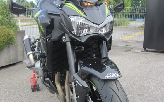 Umgebautes Motorrad Kawasaki Z900 von Motorradwelt Auer GmbH - Bild 16 Umgebautes Motorrad Kawasaki Z900 von Motorradwelt Auer GmbH - Bild 16