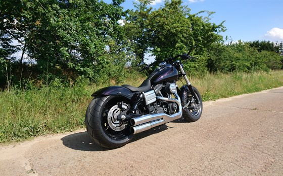 Umgebautes Motorrad Harley-Davidson Dyna Fat Bob FXDF von Motorradcenter Wittenberg - Bild 4 Umgebautes Motorrad Harley-Davidson Dyna Fat Bob FXDF von Motorradcenter Wittenberg - Bild 4