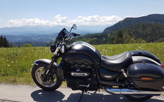 Umgebautes Motorrad Triumph Rocket III Roadster von ingwio - Bild 1 Umgebautes Motorrad Triumph Rocket III Roadster von ingwio - Bild 1