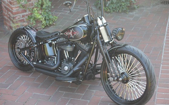Umgebautes Motorrad Harley-Davidson Softail Cross Bones FLSTSB von X-Trem Custombikes - Bild 11 Umgebautes Motorrad Harley-Davidson Softail Cross Bones FLSTSB von X-Trem Custombikes - Bild 11
