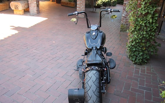 Umgebautes Motorrad Harley-Davidson Softail Cross Bones FLSTSB von X-Trem Custombikes - Bild 18 Umgebautes Motorrad Harley-Davidson Softail Cross Bones FLSTSB von X-Trem Custombikes - Bild 18