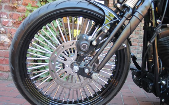 Umgebautes Motorrad Harley-Davidson Softail Cross Bones FLSTSB von X-Trem Custombikes - Bild 4 Umgebautes Motorrad Harley-Davidson Softail Cross Bones FLSTSB von X-Trem Custombikes - Bild 4