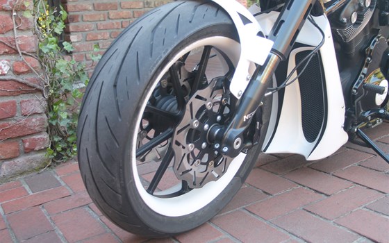 Umgebautes Motorrad Harley-Davidson Night Rod Special VRSCDX von X-Trem Custombikes - Bild 14 Umgebautes Motorrad Harley-Davidson Night Rod Special VRSCDX von X-Trem Custombikes - Bild 14