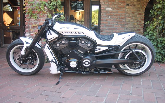 Umgebautes Motorrad Harley-Davidson Night Rod Special VRSCDX von X-Trem Custombikes - Bild 1 Umgebautes Motorrad Harley-Davidson Night Rod Special VRSCDX von X-Trem Custombikes - Bild 1