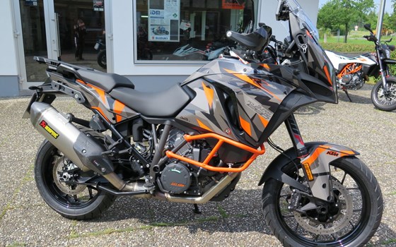 Umgebautes Motorrad KTM 1290 Super Adventure S von Zweirad Graß - Bild 1 Umgebautes Motorrad KTM 1290 Super Adventure S von Zweirad Graß - Bild 1