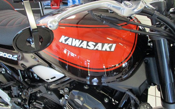 Umgebautes Motorrad Kawasaki Z900 RS von Team Wahlers GmbH - Bild 4 Umgebautes Motorrad Kawasaki Z900 RS von Team Wahlers GmbH - Bild 4