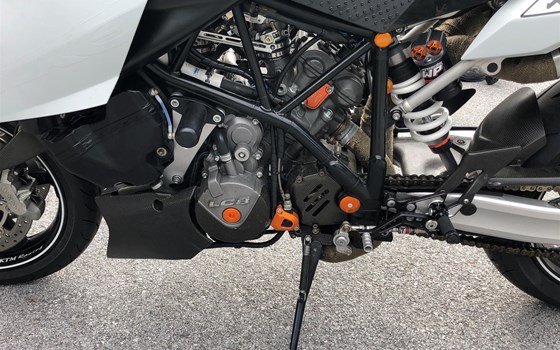 Umgebautes Motorrad KTM 990 Super Duke von madermartin - Bild 12 Umgebautes Motorrad KTM 990 Super Duke von madermartin - Bild 12