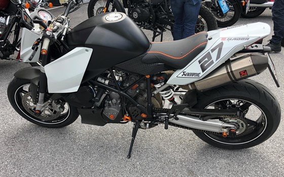 Umgebautes Motorrad KTM 990 Super Duke von madermartin - Bild 13 Umgebautes Motorrad KTM 990 Super Duke von madermartin - Bild 13