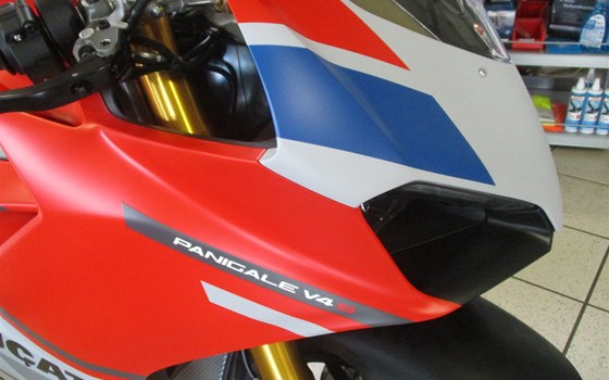 Umgebautes Motorrad Ducati Panigale V4 S Corse von Team Wahlers GmbH - Bild 14 Umgebautes Motorrad Ducati Panigale V4 S Corse von Team Wahlers GmbH - Bild 14