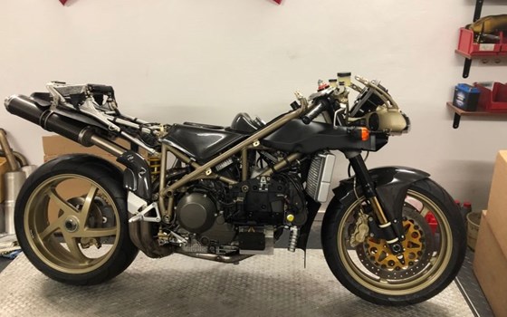 Umgebautes Motorrad Ducati 996 SPS von A.T.T.-Tiedemann-Motorräder e.Kfm - Bild 13 Umgebautes Motorrad Ducati 996 SPS von A.T.T.-Tiedemann-Motorräder e.Kfm - Bild 13
