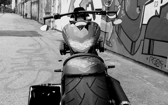 Umgebautes Motorrad Suzuki Intruder M1800R von user941435 - Bild 2 Umgebautes Motorrad Suzuki Intruder M1800R von user941435 - Bild 2