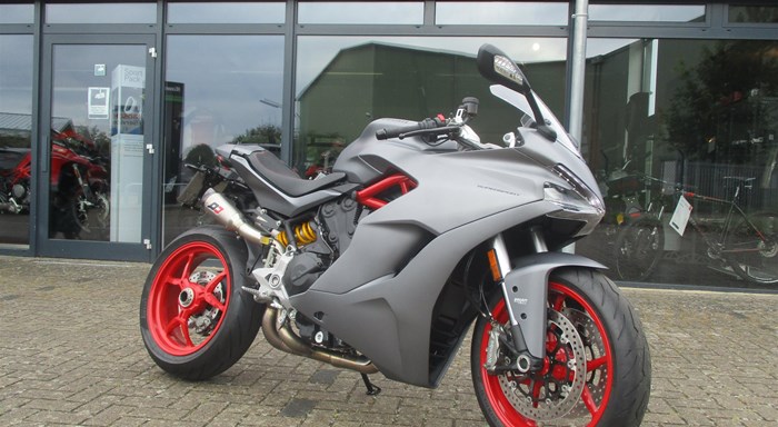 Ducati SuperSport SPECIAL EDITION by Team Wahlers