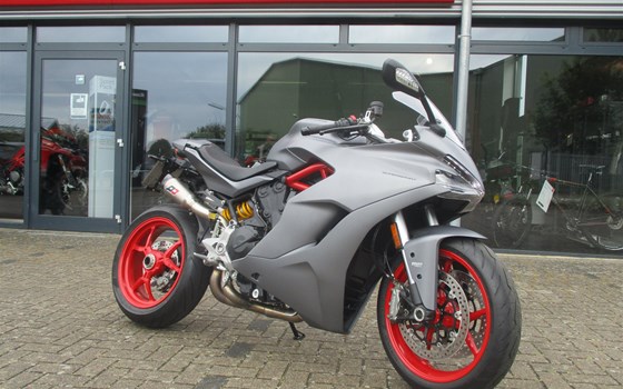 Umgebautes Motorrad Ducati SuperSport von Team Wahlers GmbH - Bild 1 Umgebautes Motorrad Ducati SuperSport von Team Wahlers GmbH - Bild 1