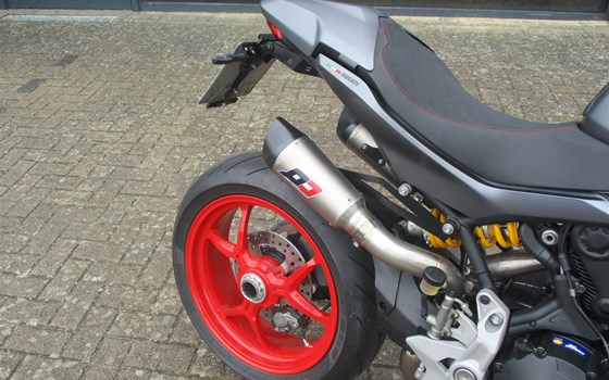 Umgebautes Motorrad Ducati SuperSport von Team Wahlers GmbH - Bild 3 Umgebautes Motorrad Ducati SuperSport von Team Wahlers GmbH - Bild 3