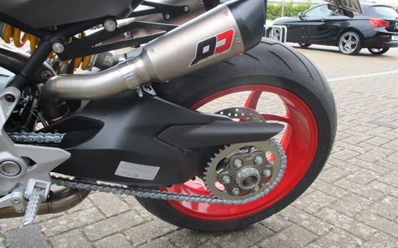 Umgebautes Motorrad Ducati SuperSport von Team Wahlers GmbH - Bild 5 Umgebautes Motorrad Ducati SuperSport von Team Wahlers GmbH - Bild 5