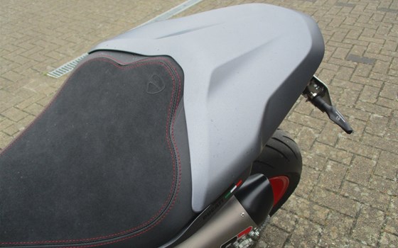 Umgebautes Motorrad Ducati SuperSport von Team Wahlers GmbH - Bild 9 Umgebautes Motorrad Ducati SuperSport von Team Wahlers GmbH - Bild 9